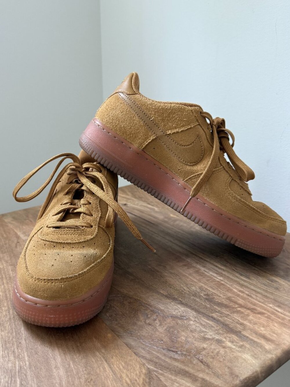 NIKE Air Force 1 LV8 3 Low Wheat Suede Sneakers Size 8